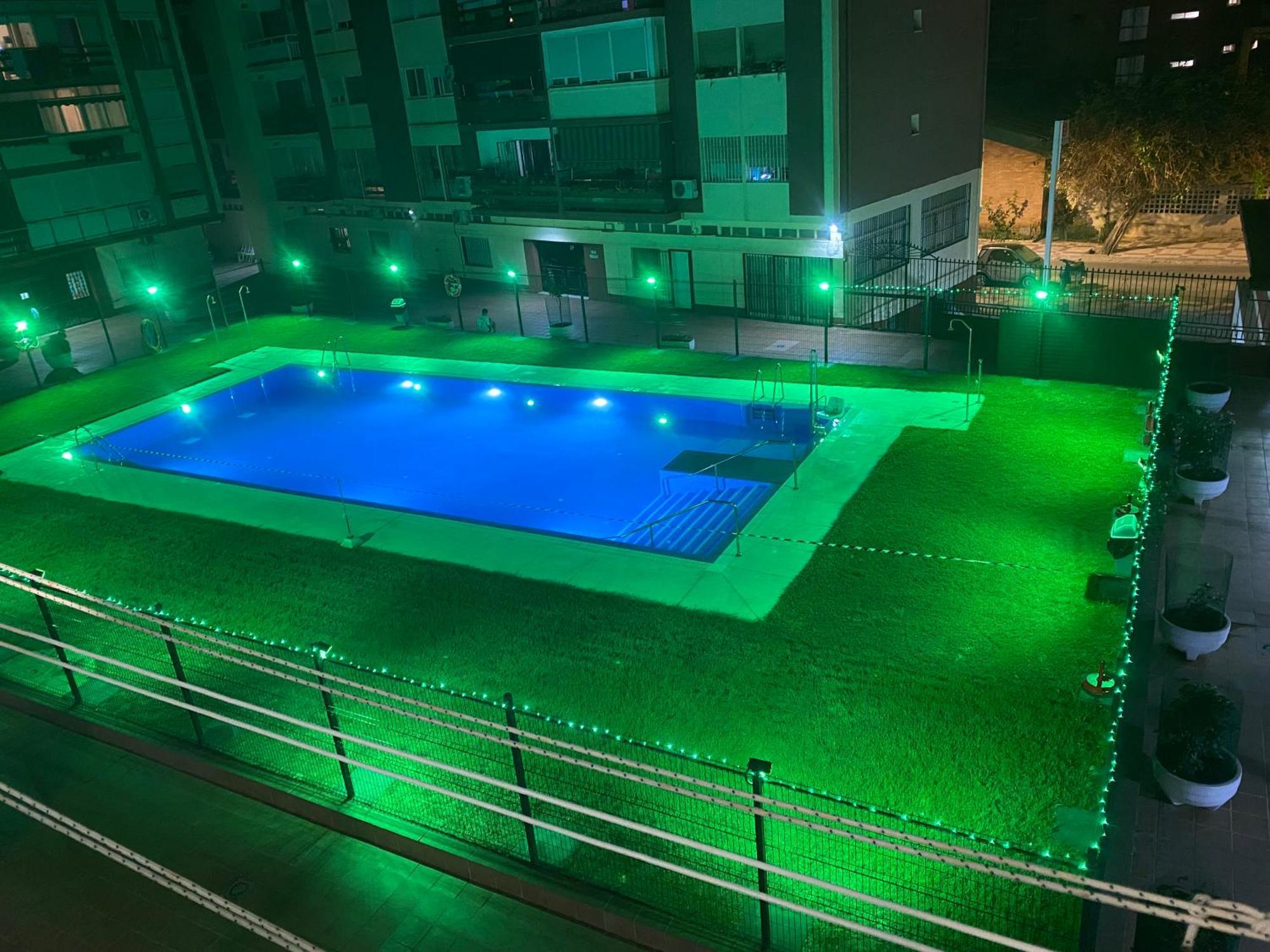 Luxury Apartment Торремолинос Экстерьер фото